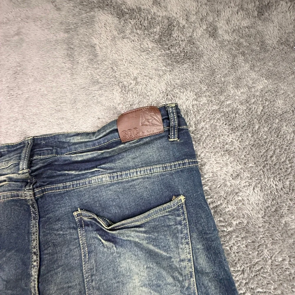 SOC State of Crew Cargo Jeans Mens 38 Blue NWOT Skinny Stretch Distressed Denim